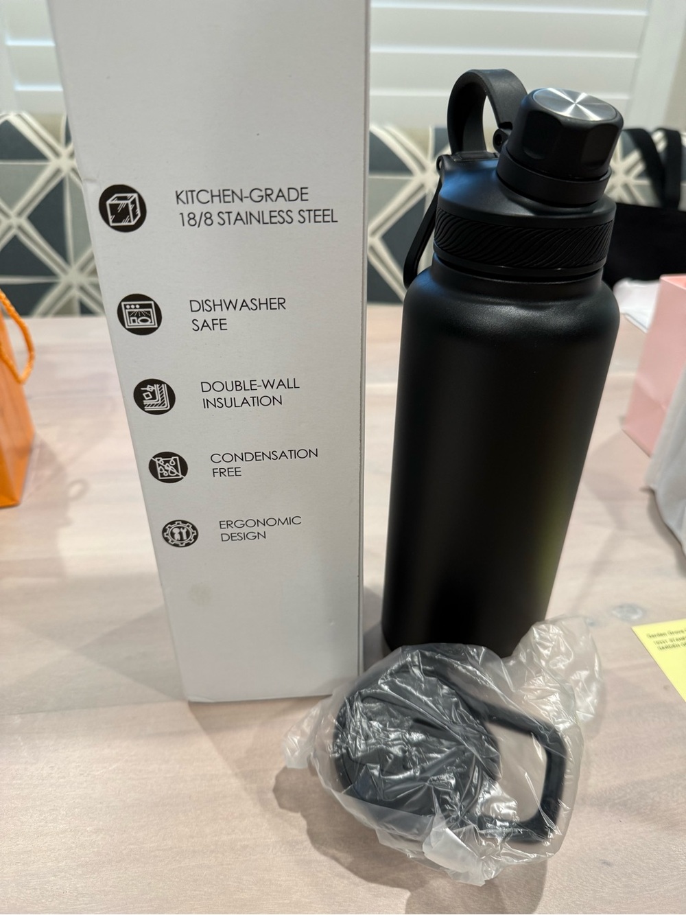 Black Stainless Steel Insulated Water Bottle - Matte Black and Magnetic Bag